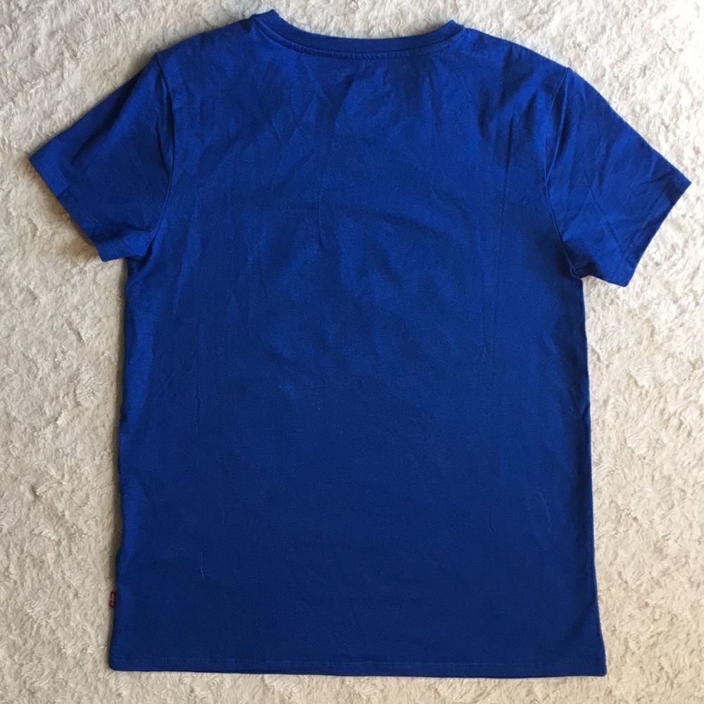 NWT Adult Levi’s T-shirt - Picture 9 of 9